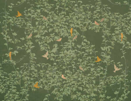 Papier peint feuilles vertes avec des oiseaux colorés dans le style de Shinuazri