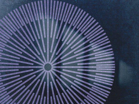Papier peint asimétrique avec un cercle géométrique